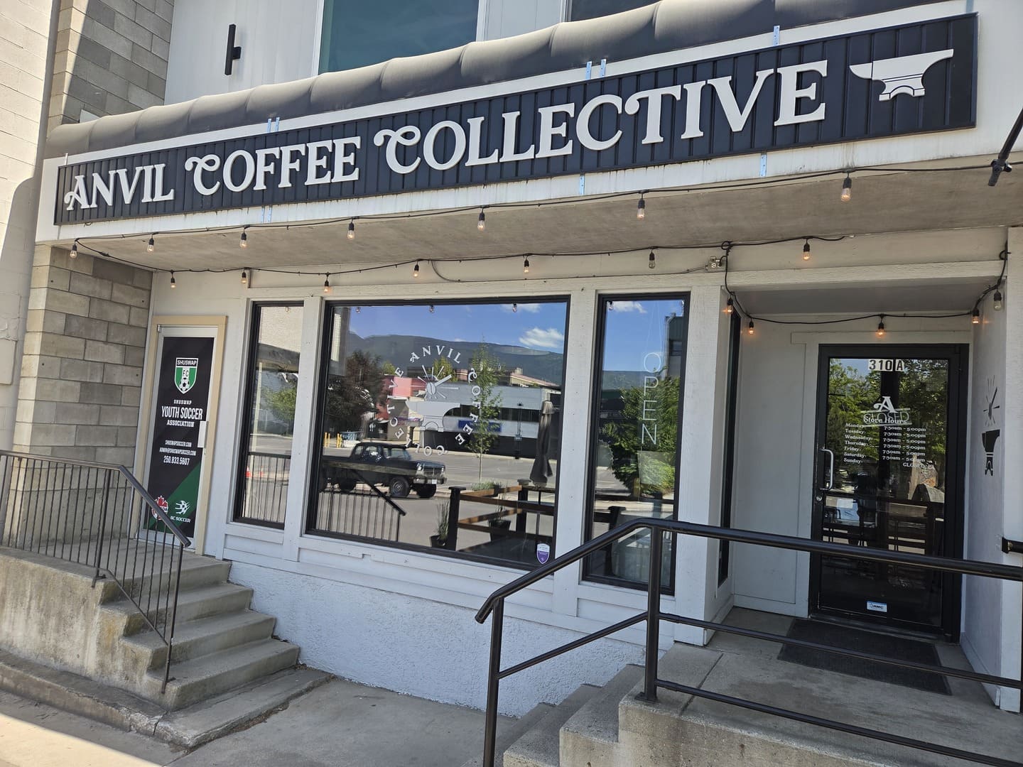 Anvil Coffee Collective - Salmon Arm