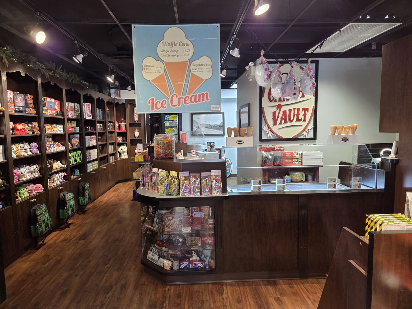 The Candy Vault - Salmon Arm