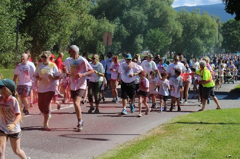 Okanagan Family Fun - Wildstone Colour 4 Kids Run