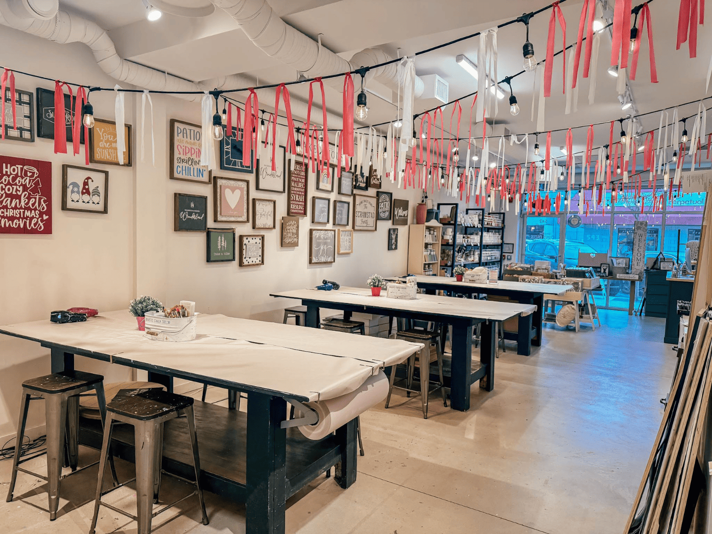 Rustic Chalk Decor - Kelowna Rustic Chalk Decor - Kelowna