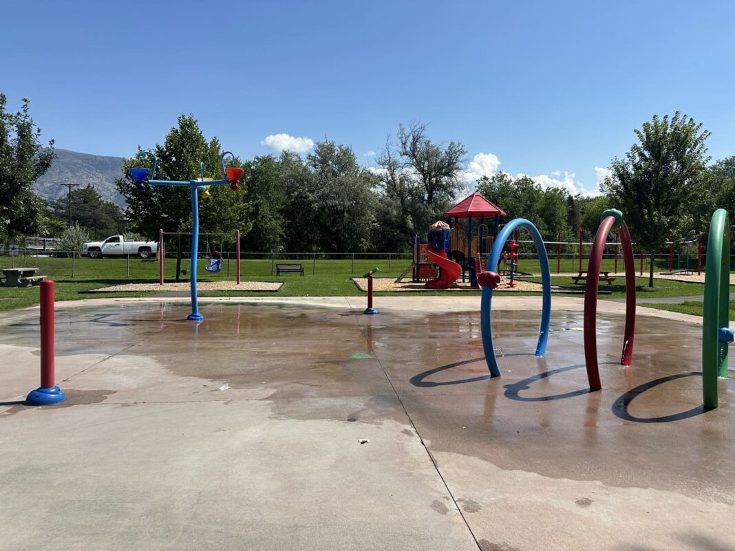 Kinsmen Playground & Spray Park - Oliver