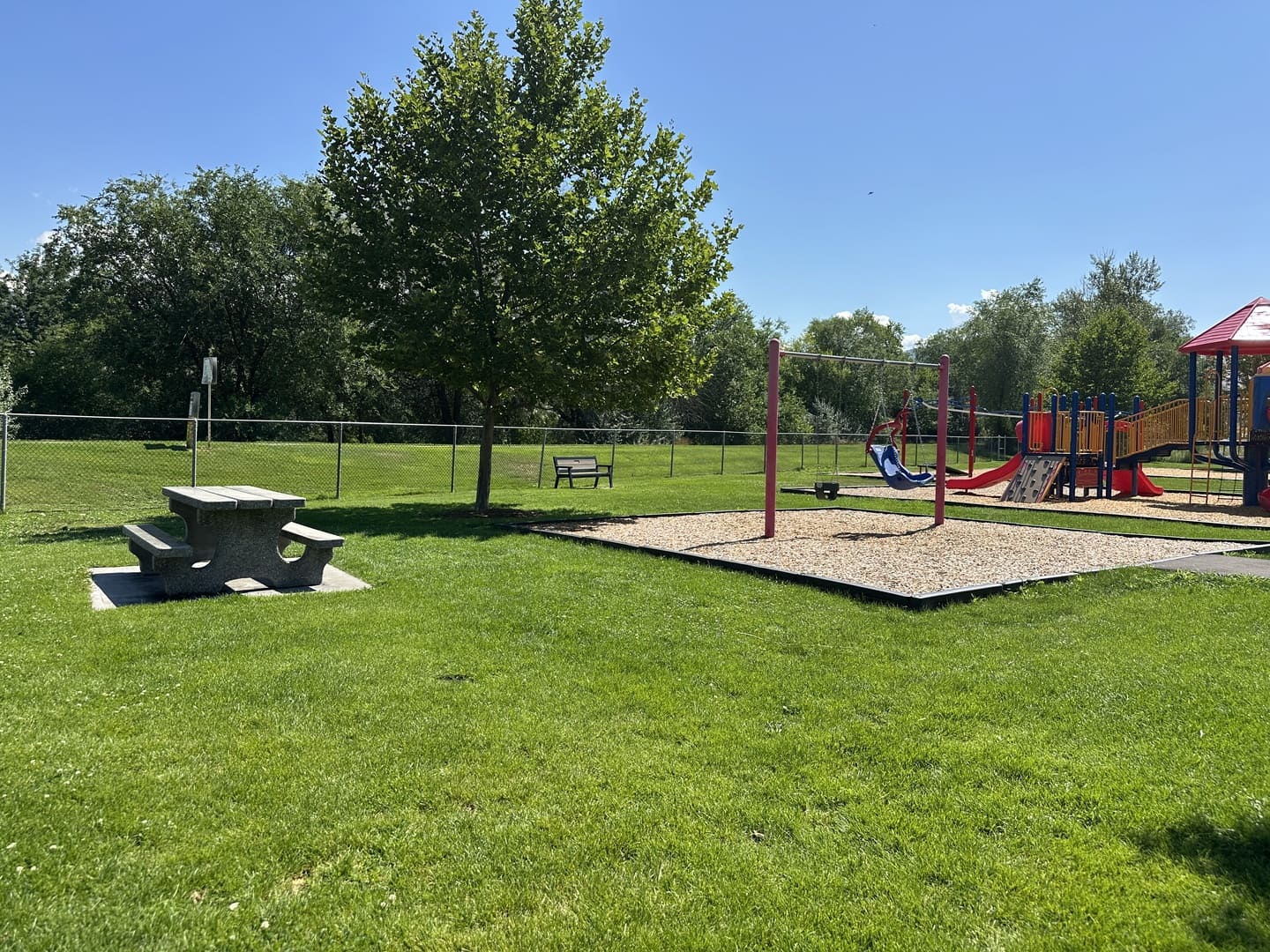 Kinsmen Spray Park and PLayground - Oliver