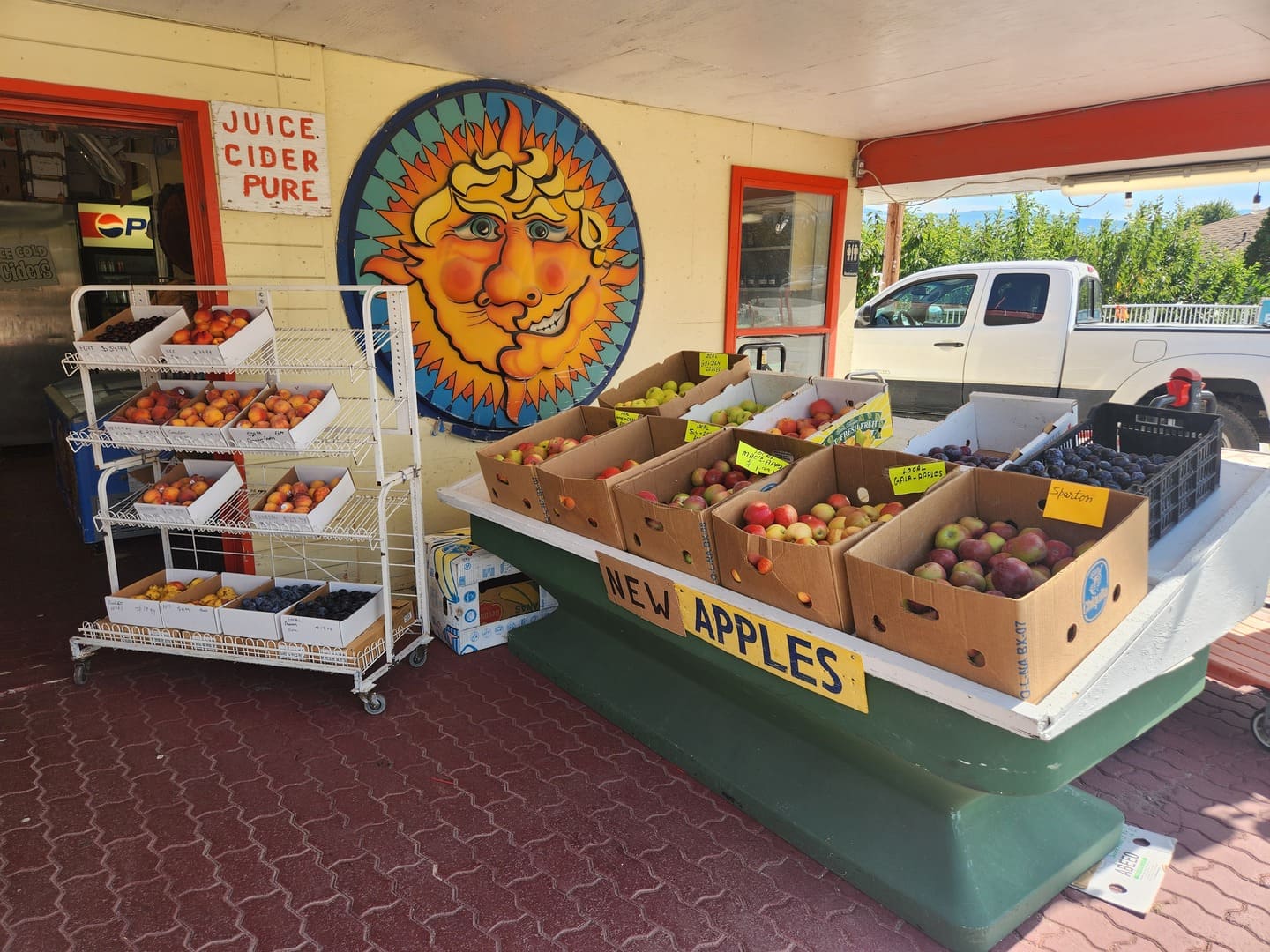 Trout Creek Fruit Stand