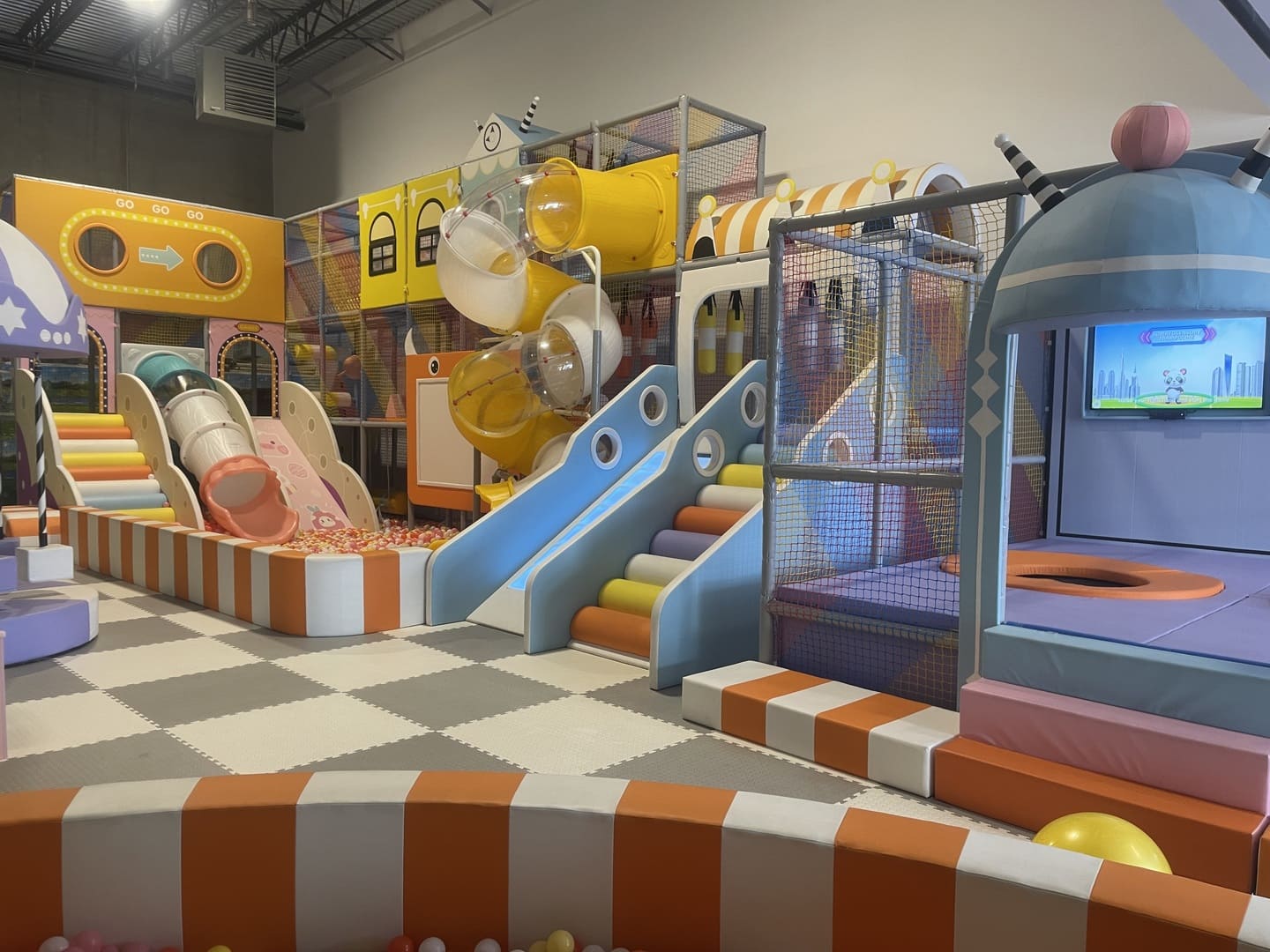 Fun Space Kids Play Party - West Kelowna