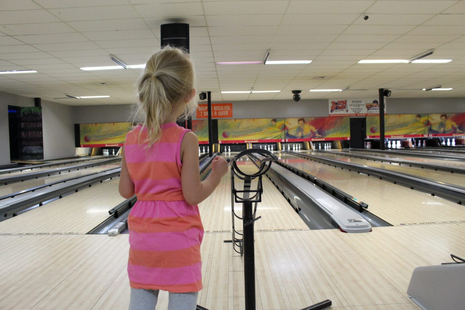 Roll n' Stones Fun Centre - Penticton - Okanagan Family Fun - Bowling Alleys