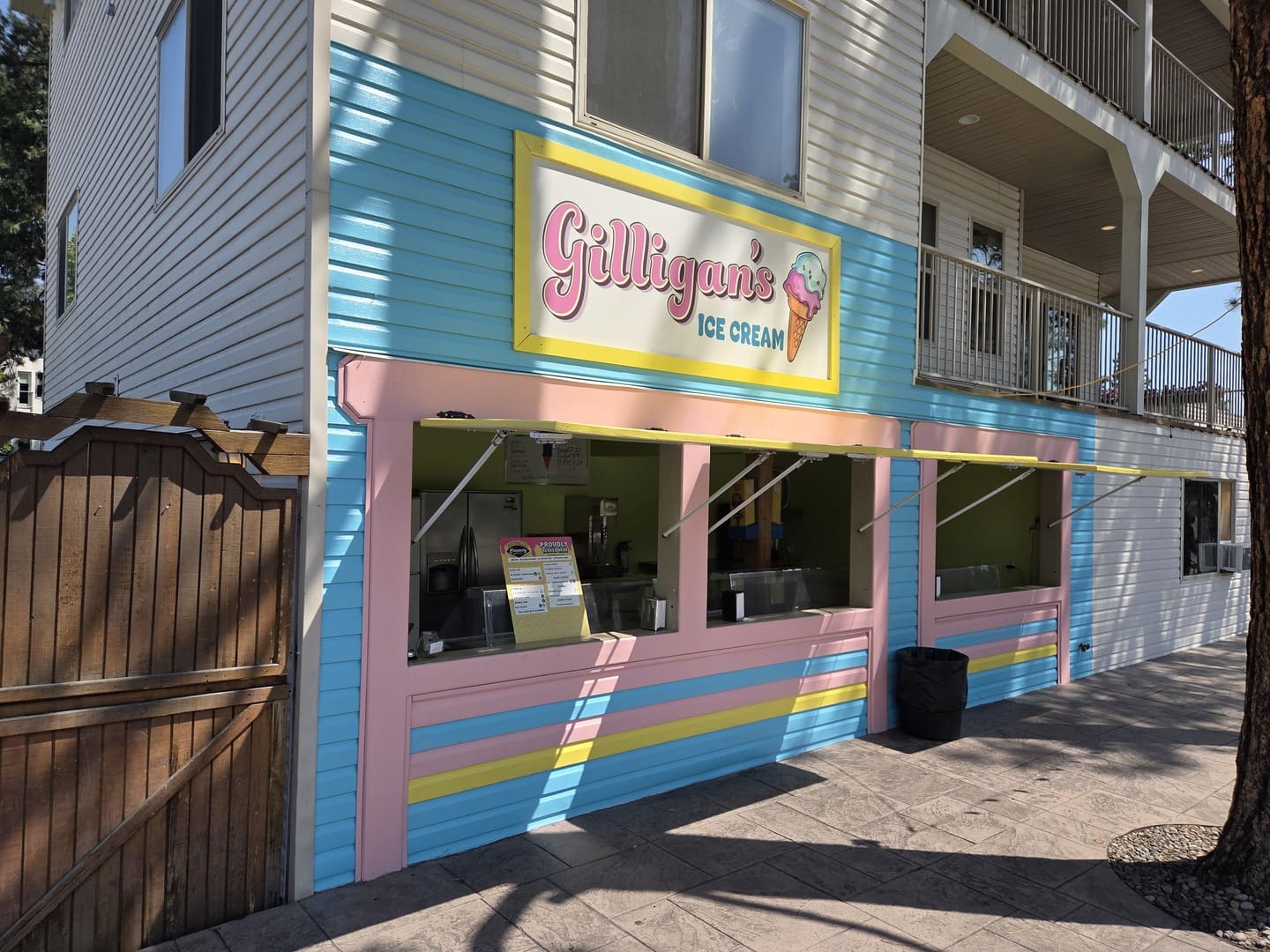 Gilligan's Ice Cream Shop - Penticton