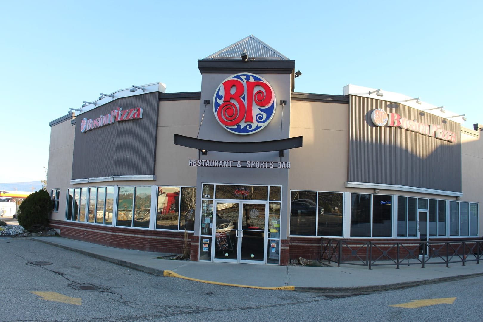 Boston Pizza - West Kelowna