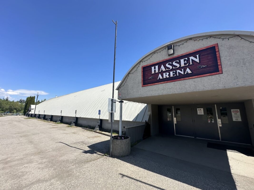 Hassen Arena - Armstrong