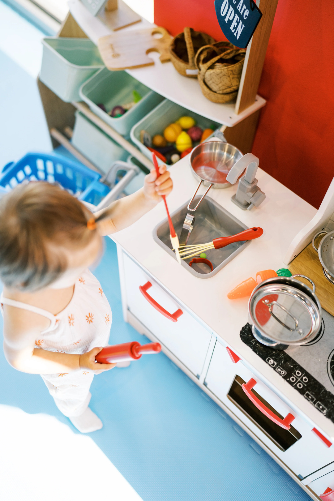 Play Area - Kitchen Play Area - Kitchen