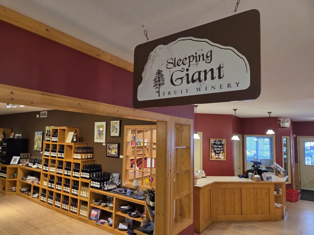 Sleeping Giant Fruit Winery - Summerland