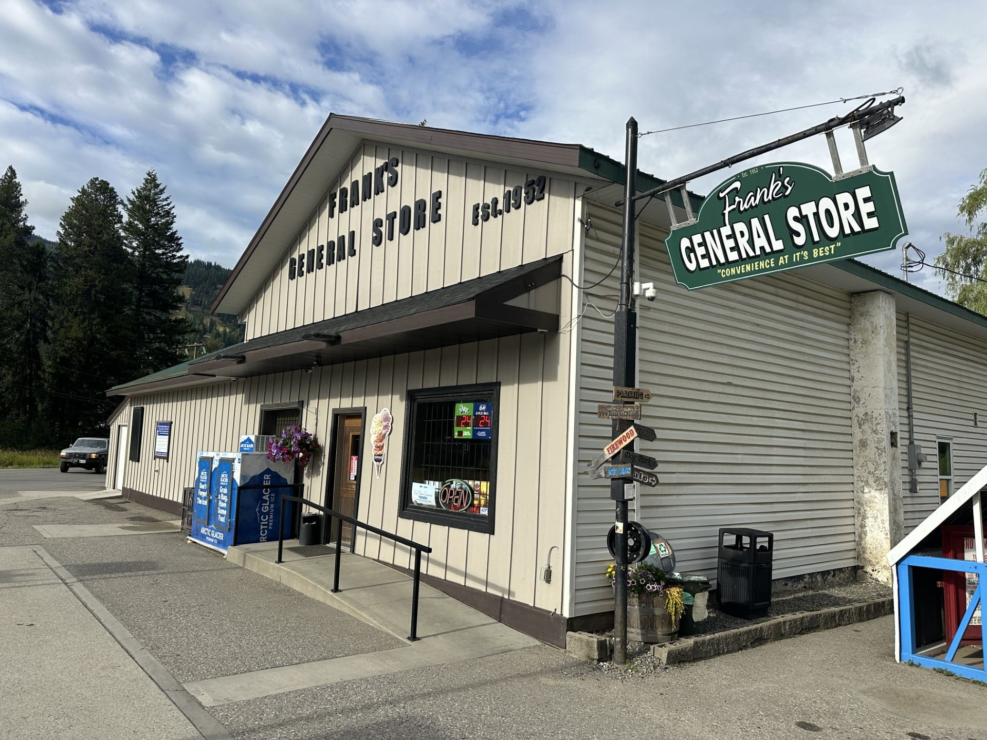 Frank's General Store & Grill - Cherryville