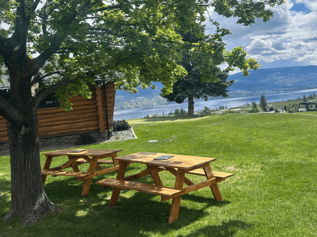 Lightning Rock Winery - Summerland