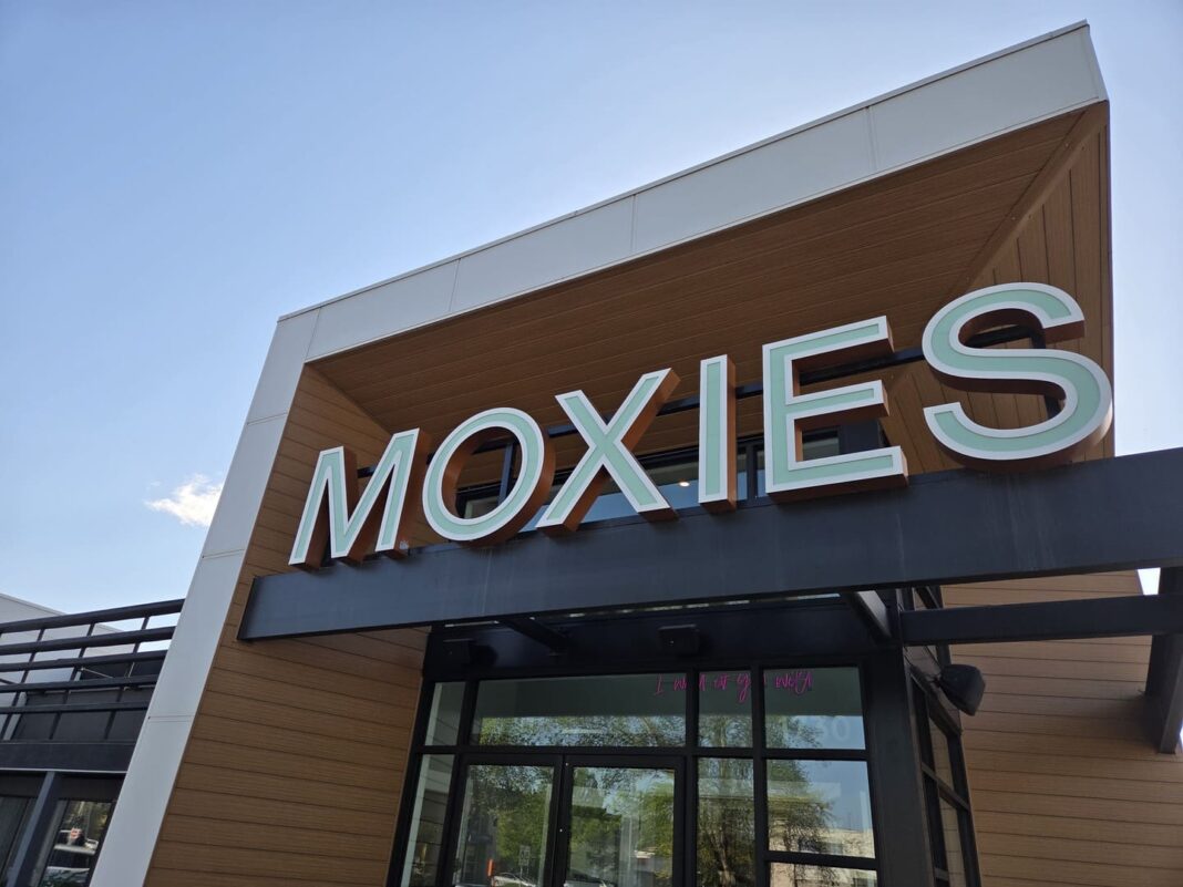 Moxies Kelowna