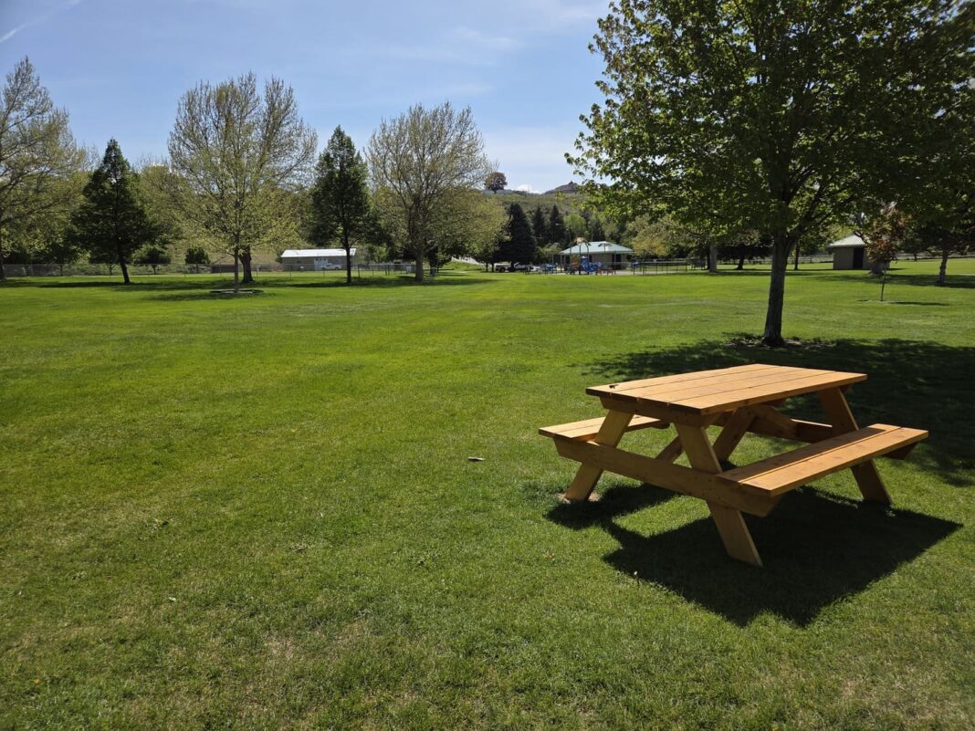 Oliver Community Park