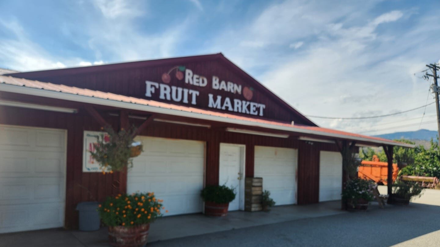 Red Barn Fruit Market - Osoyoos