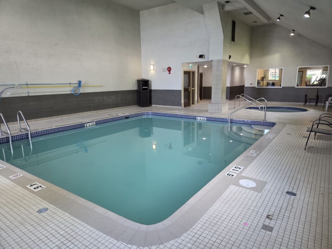 Holiday Inn Express & Suites Vernon