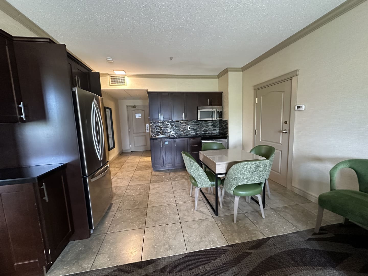 Prestige Harbourfront Resort in Salmon Arm Kitchen