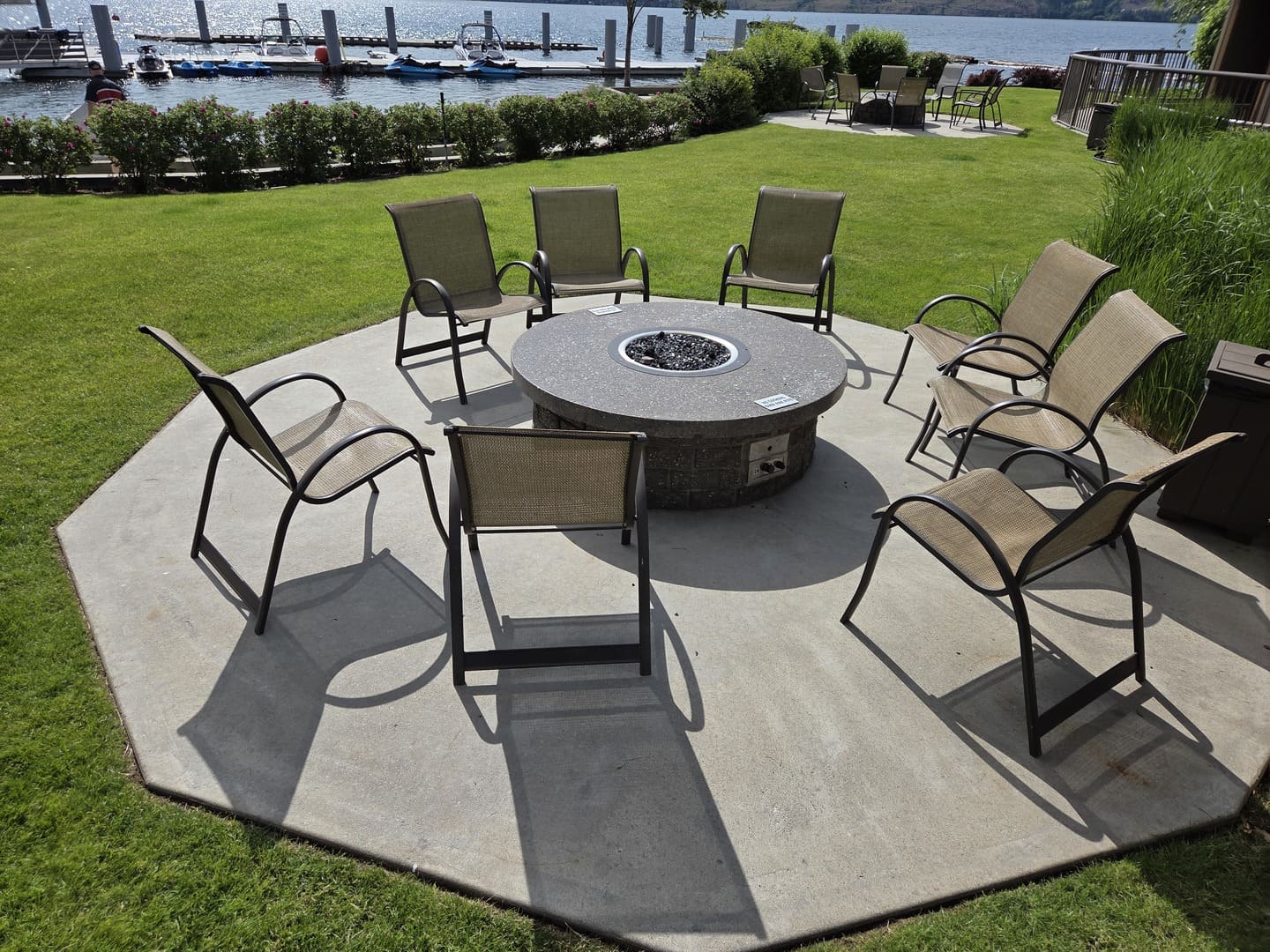 The Cove Lakeside Resort - Fire Pit