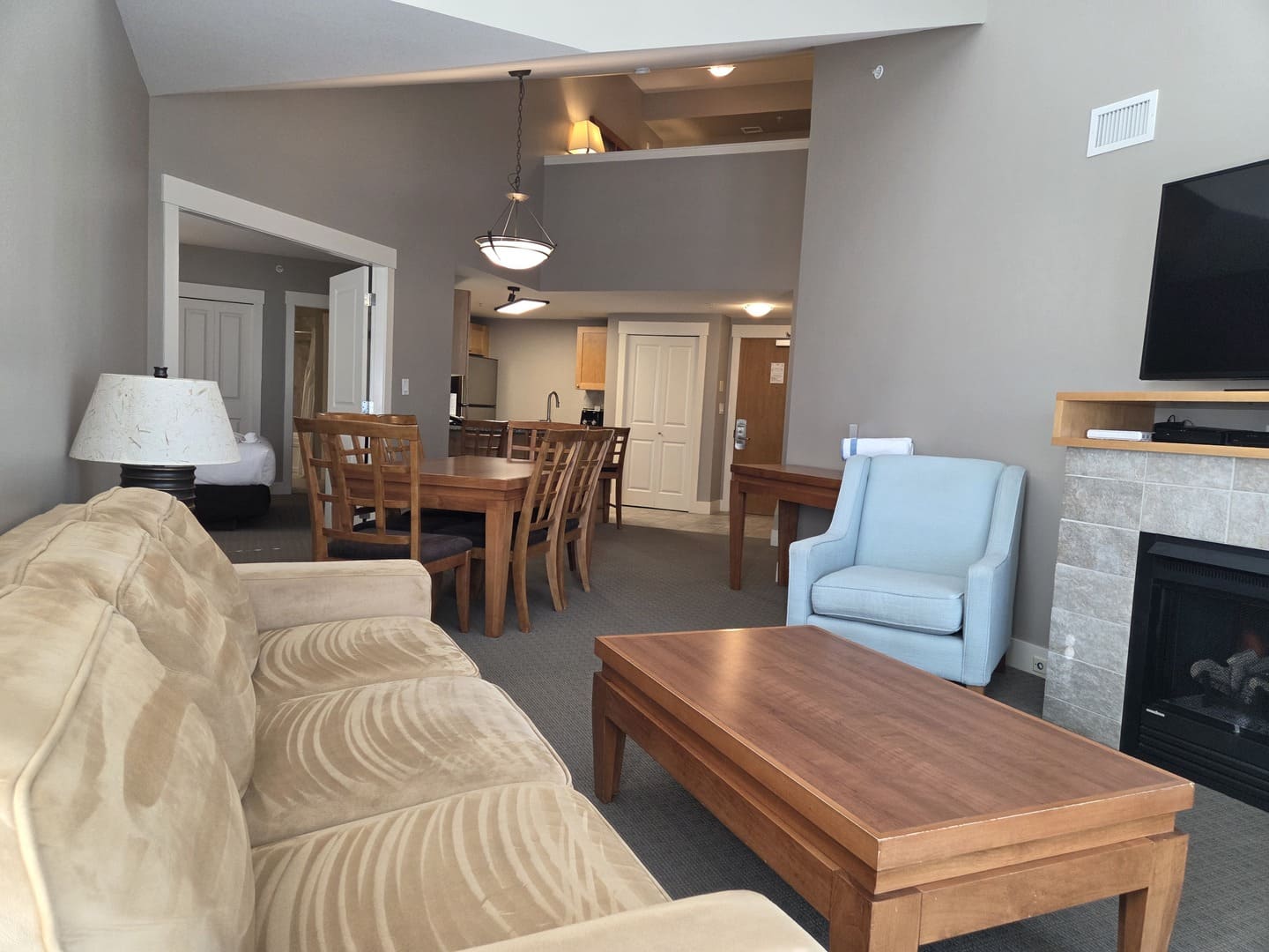 The Cove Lakeside Resort - Living Room