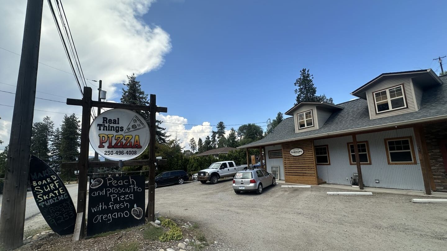 Real Things Pizza - Things to do with kids in Naramata
