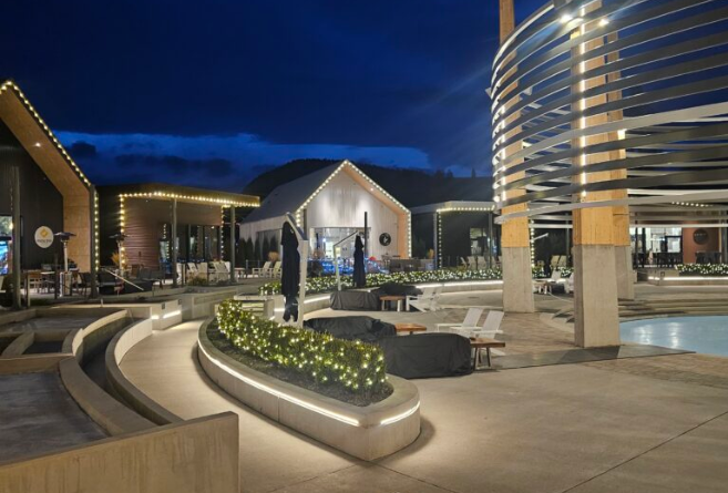 2025 Village Light-Up at District Wine Village – Oliver 2025 Village Light-Up at District Wine Village - Oliver