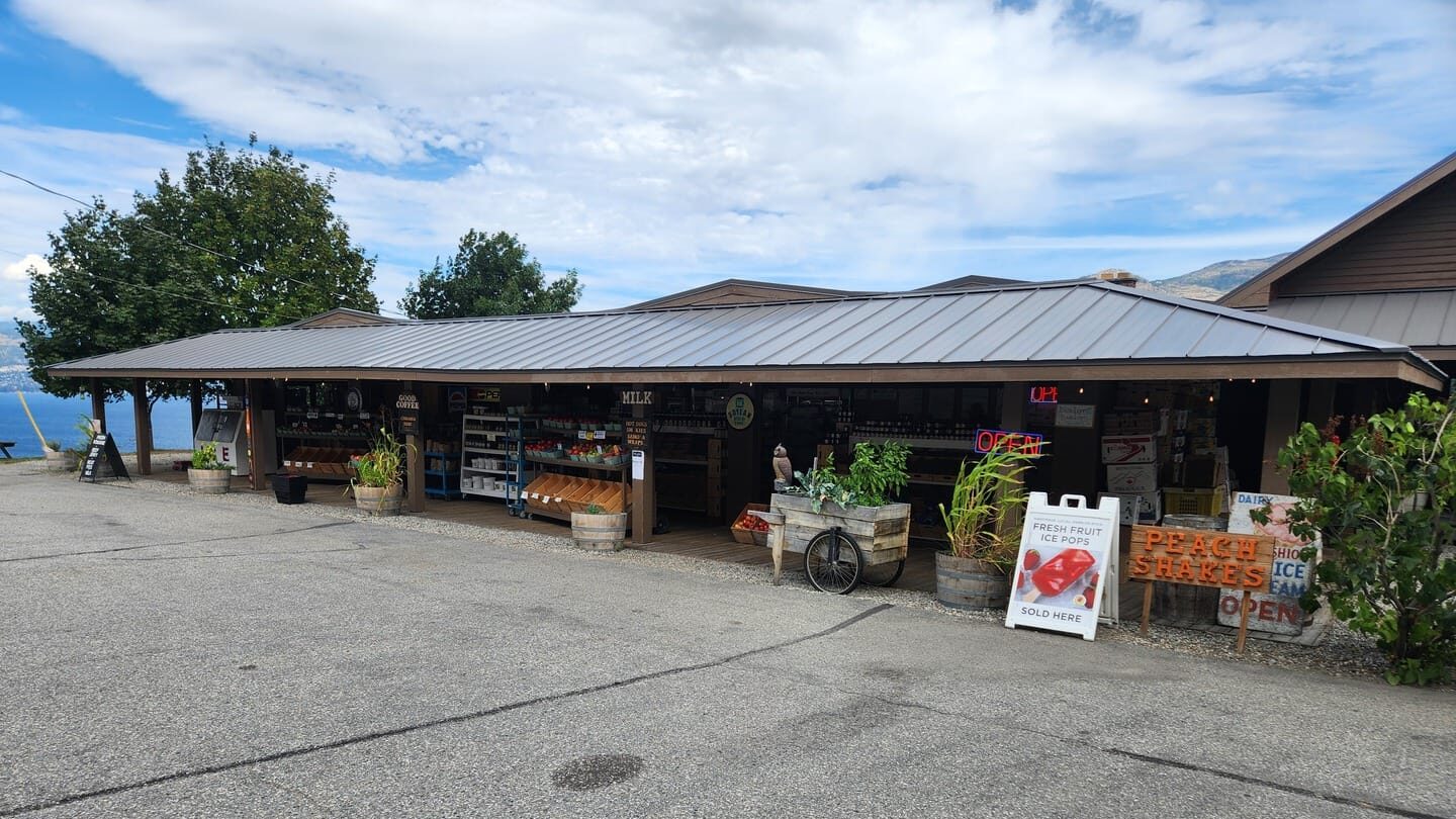 Little Acre Fruitstand - Summerland
