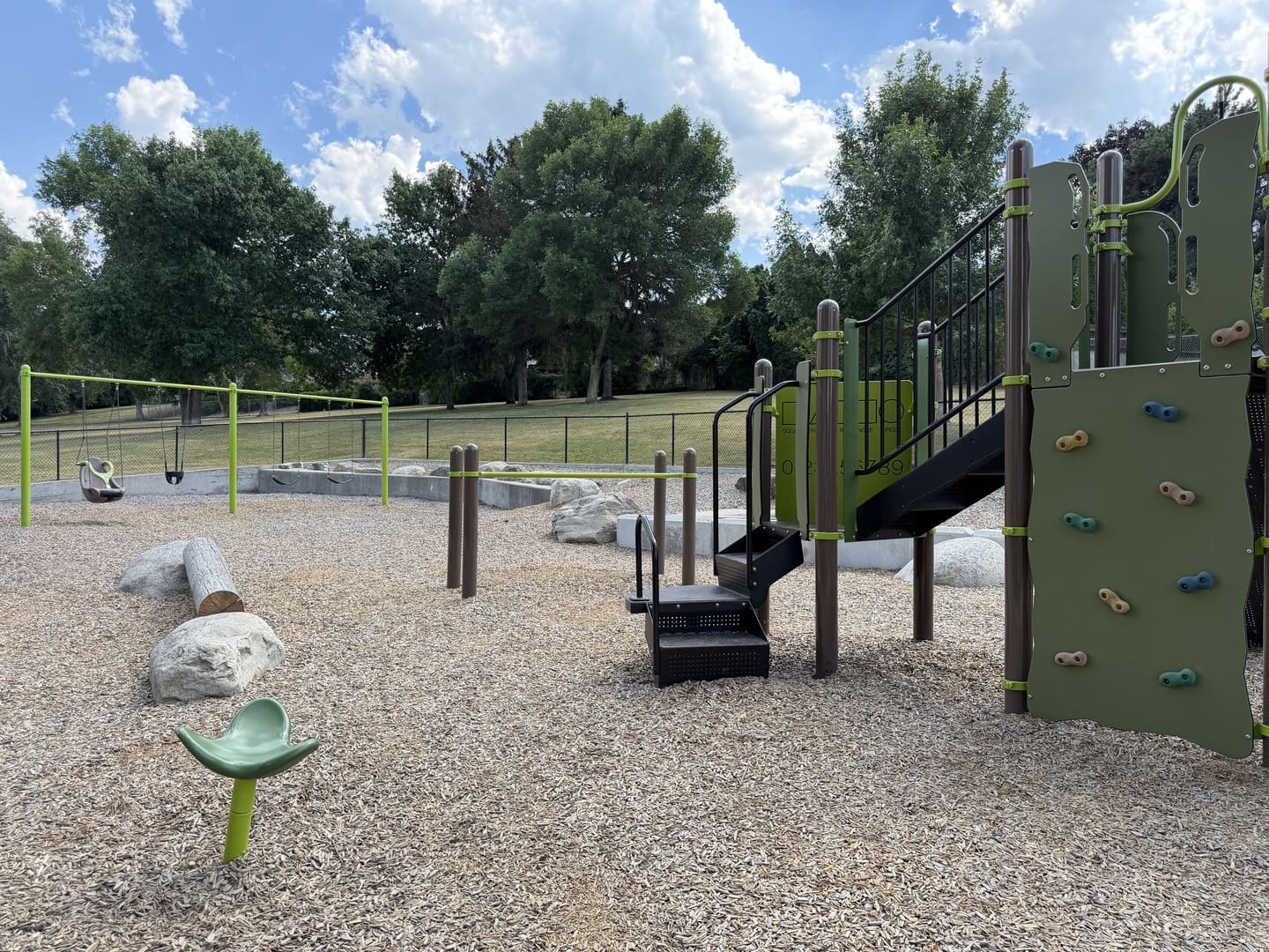 Mission Hill Park, Vernon Mission Hill Park, Vernon